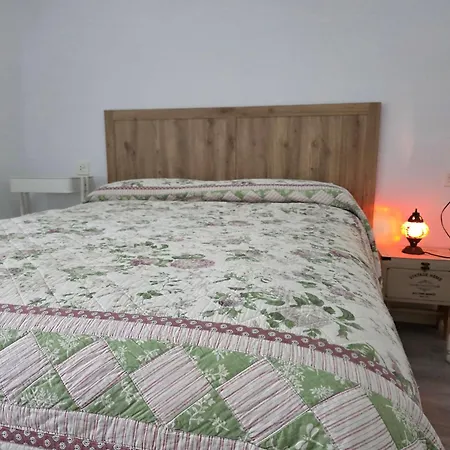 Apartman R2R - Moderno Y Coqueto Apartamento Con Garaje - 1A165